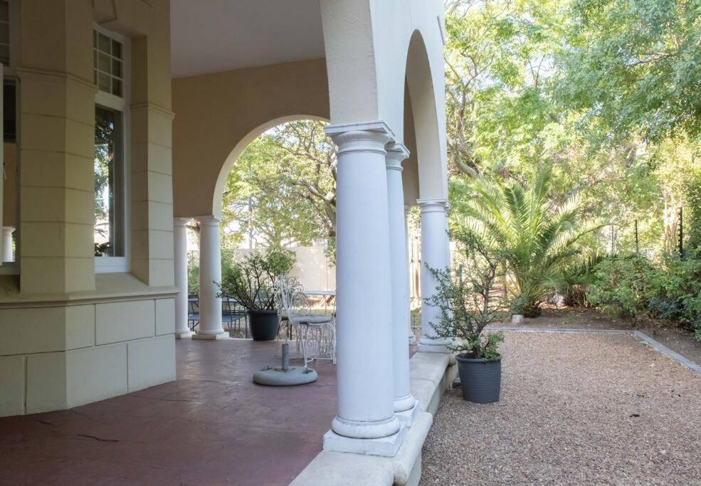 Spacious In Rondebosch Cape Town