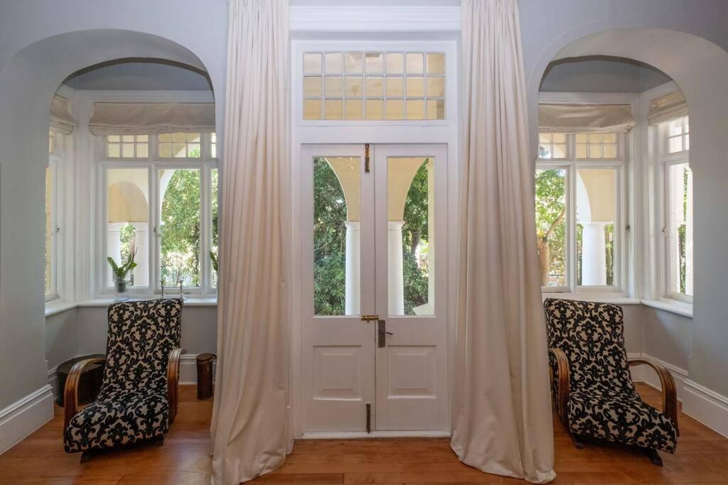 Spacious In Rondebosch Holiday home *