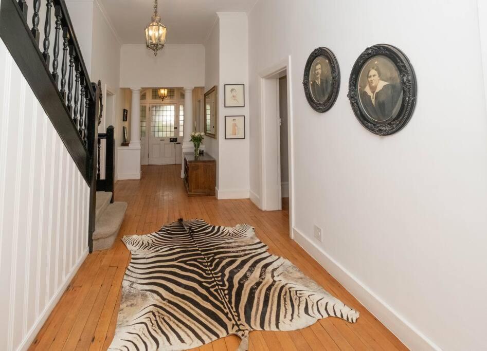 Spacious In Rondebosch * Cape Town